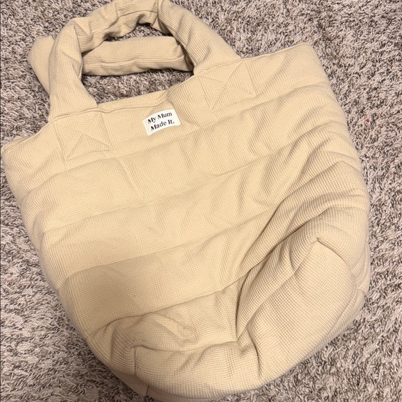 My mum made it waffle quilted tote bag - Picture 2 of 4